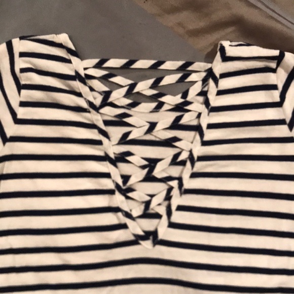 Short sleeve tee. - Picture 2 of 2